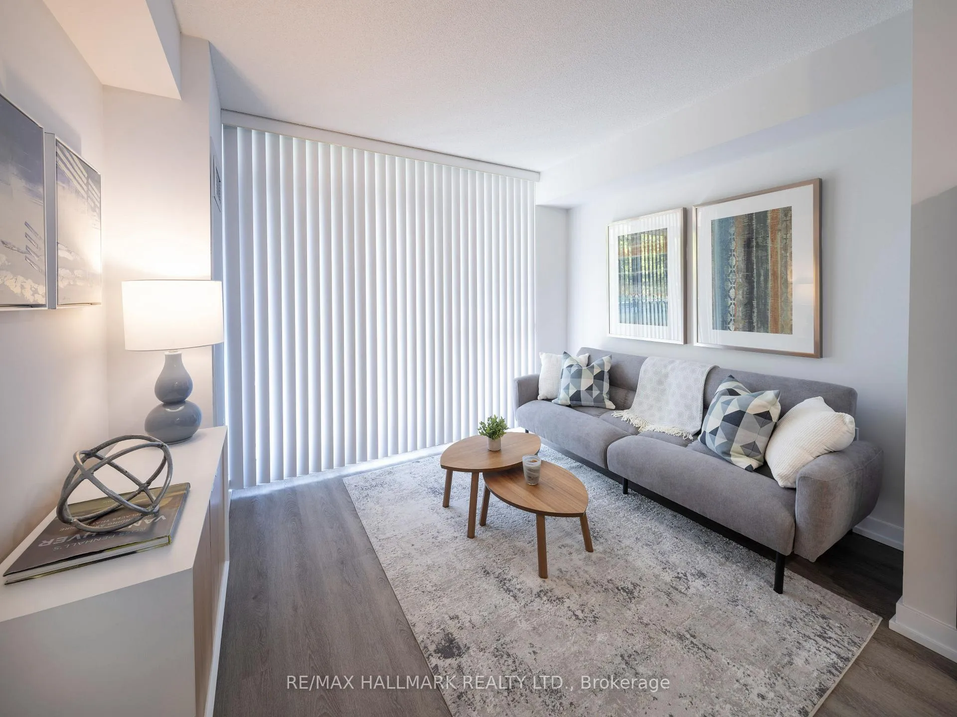 Photo 3 of Unit 918, 132 Berkeley Street, Toronto, Moss Park — HOMEH