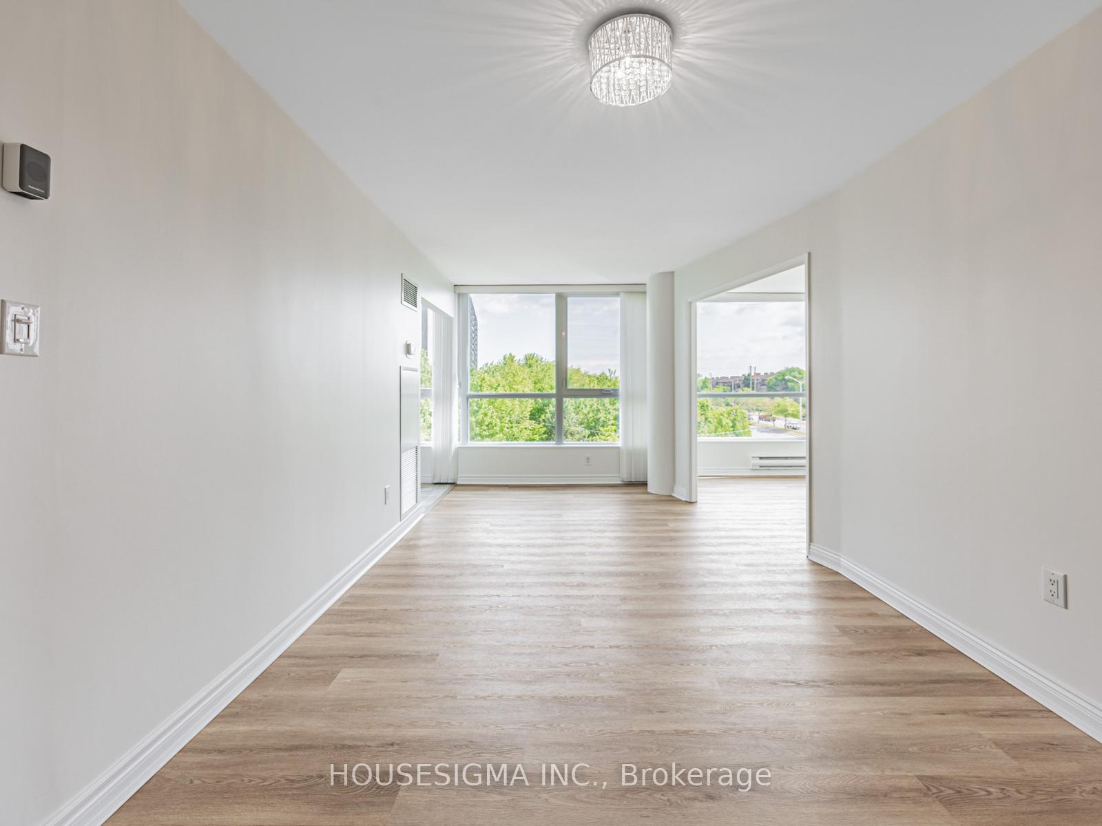 Photo 5 of Unit 403, 3233 Eglinton Avenue E, Scarborough, Scarborough Village — HOMEH