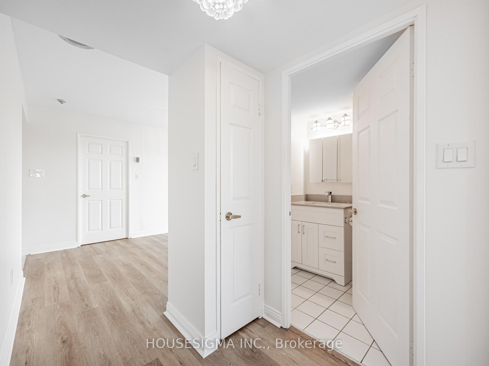 Photo 25 of Unit 403, 3233 Eglinton Avenue E, Scarborough, Scarborough Village — HOMEH