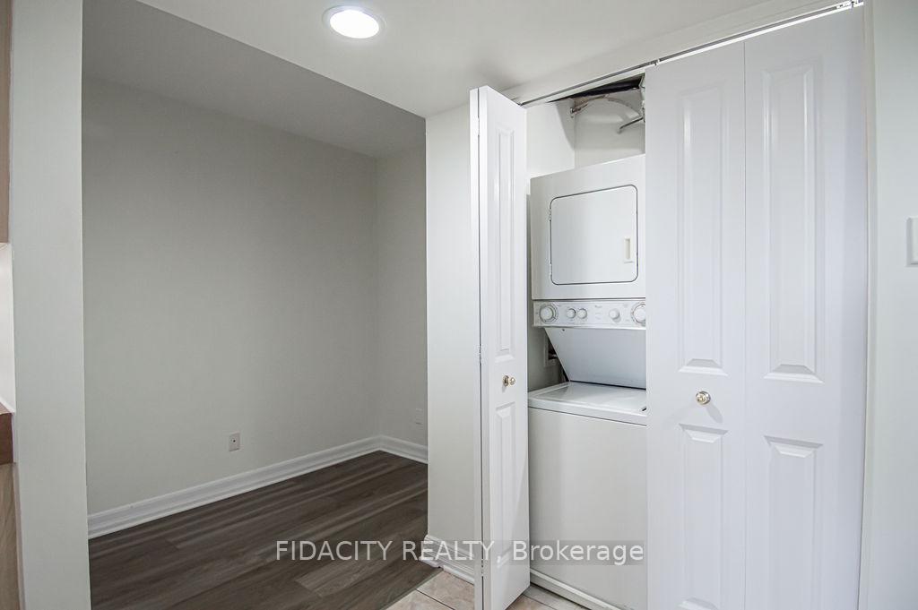 Photo 3 of Unit 7D, 310 Central Park Drive, Ottawa, Central Park — HOMEH