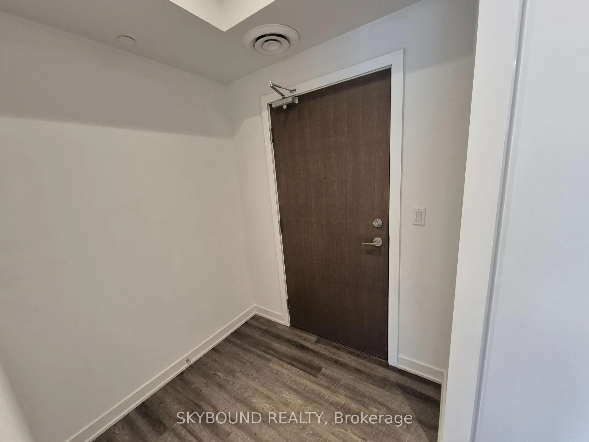 Photo 9 of Unit 301, 16 Markle Crescent, Hamilton, Ancaster — HOMEH