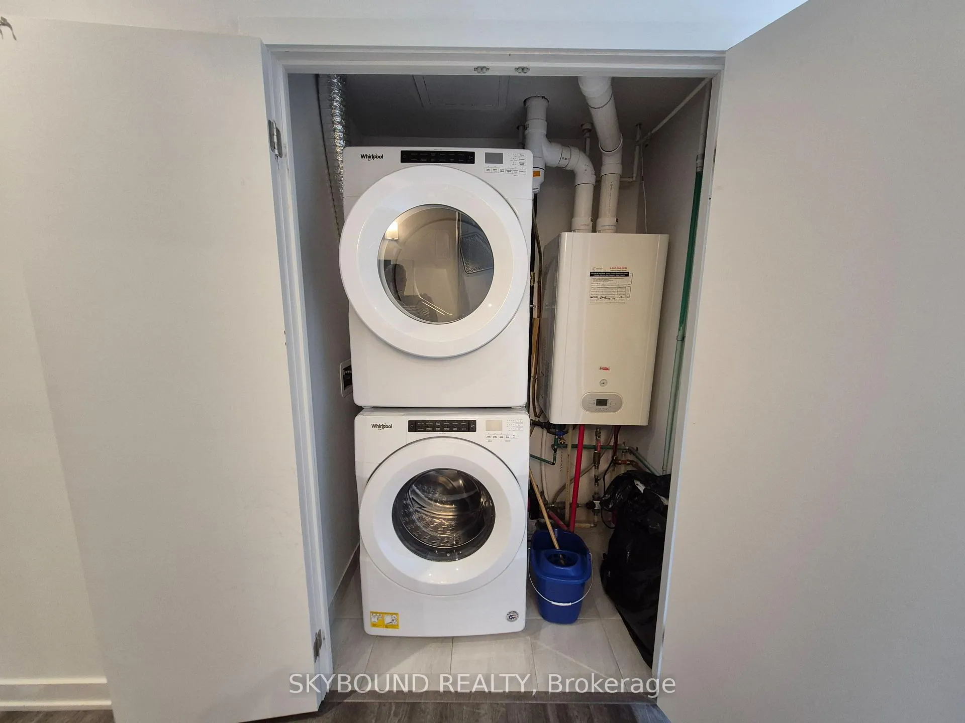 Photo 12 of Unit 301, 16 Markle Crescent, Hamilton, Ancaster — HOMEH
