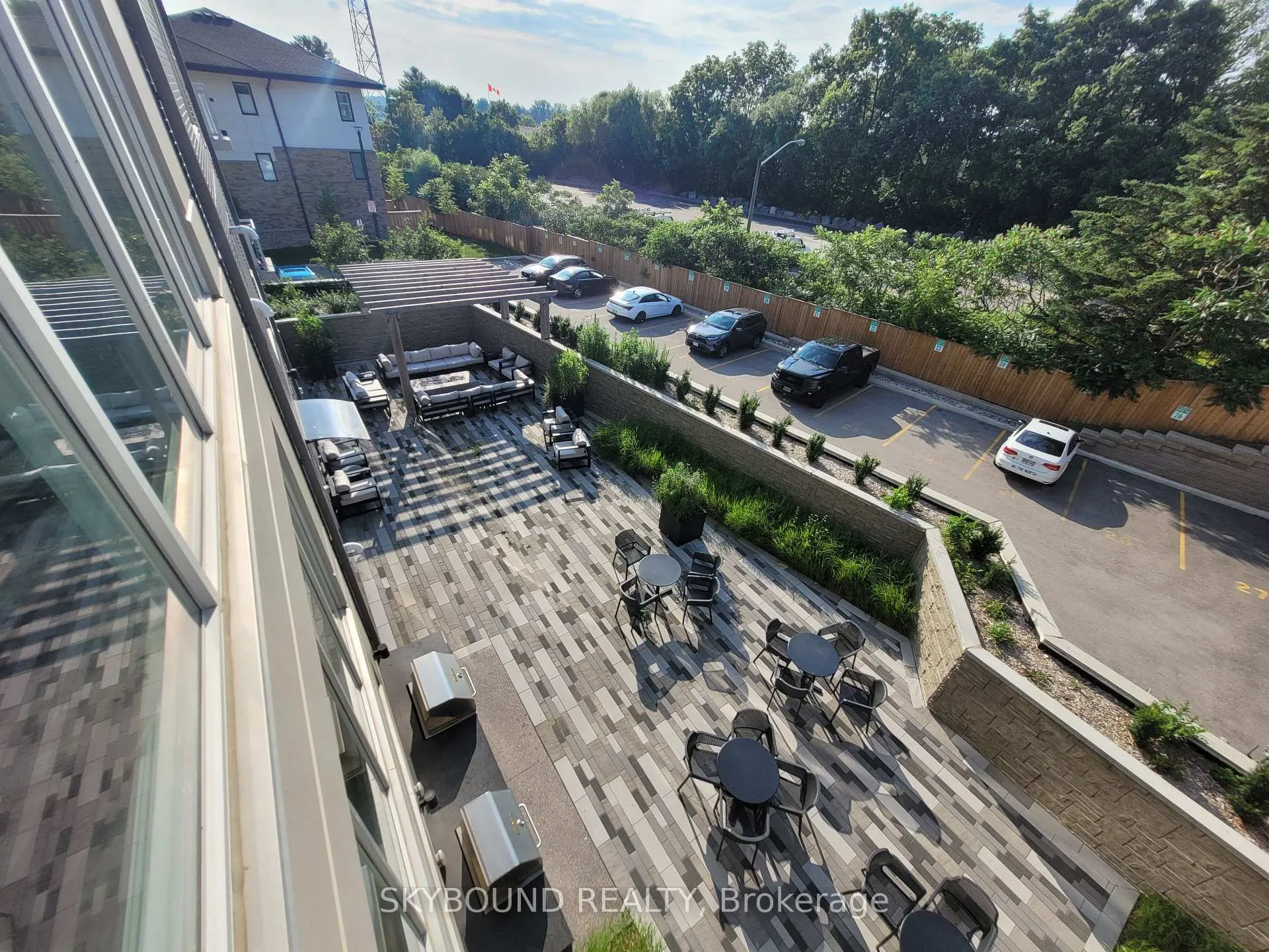 Photo 42 of Unit 301, 16 Markle Crescent, Hamilton, Ancaster — HOMEH