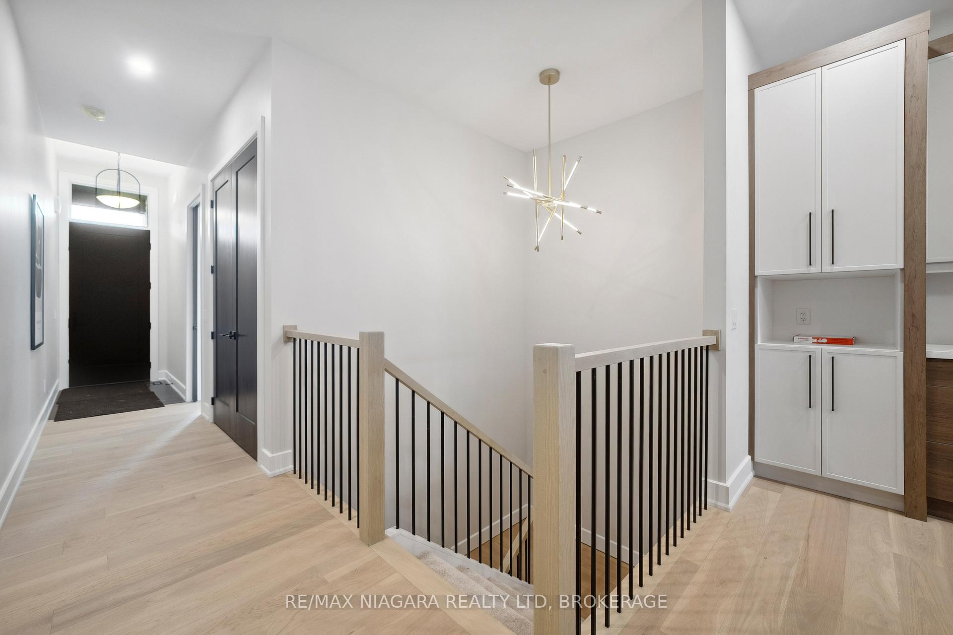Photo 12 of Unit 10, 41 Ivy Crescent, Thorold, Confederation Heights — HOMEH