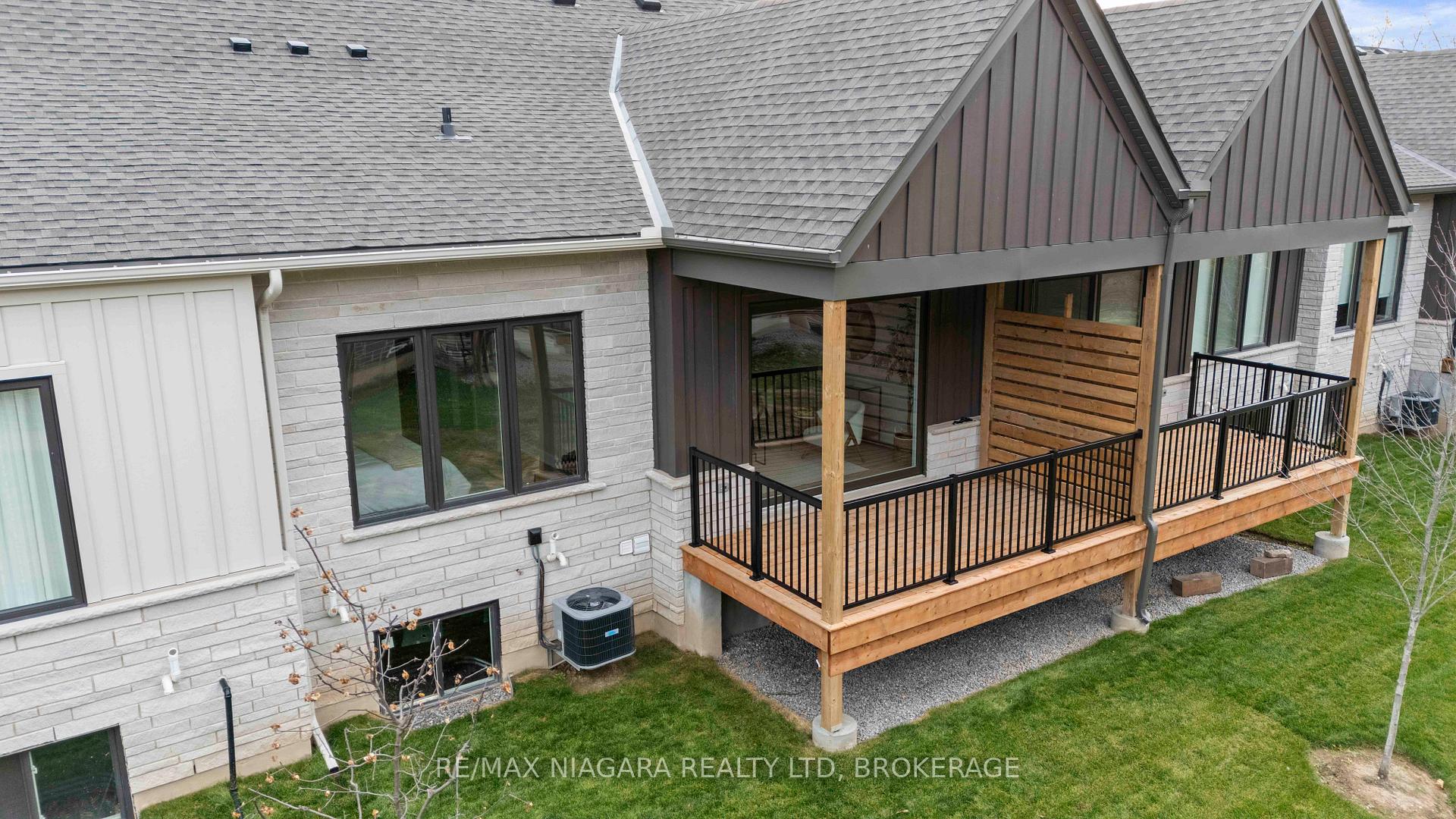 Photo 37 of Unit 10, 41 Ivy Crescent, Thorold, Confederation Heights — HOMEH