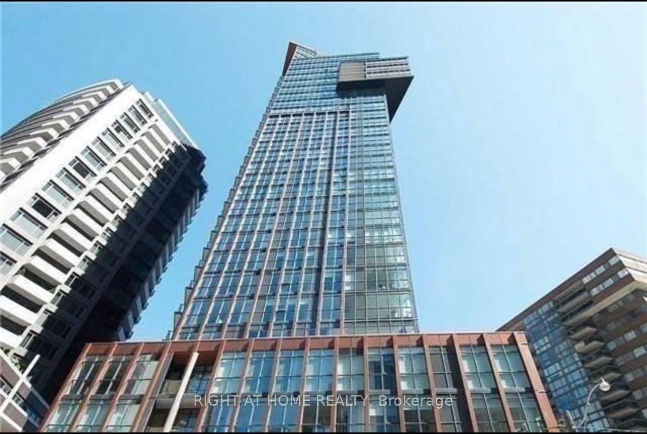 Front of Unit 3002, 32 Davenport Road