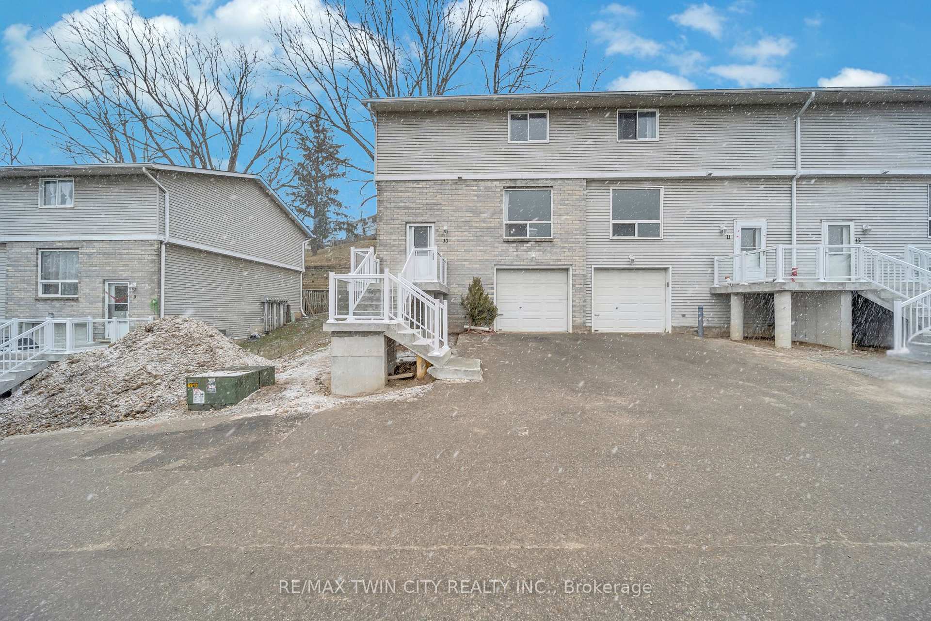 Front of Unit 10, 648 Doon Village Road