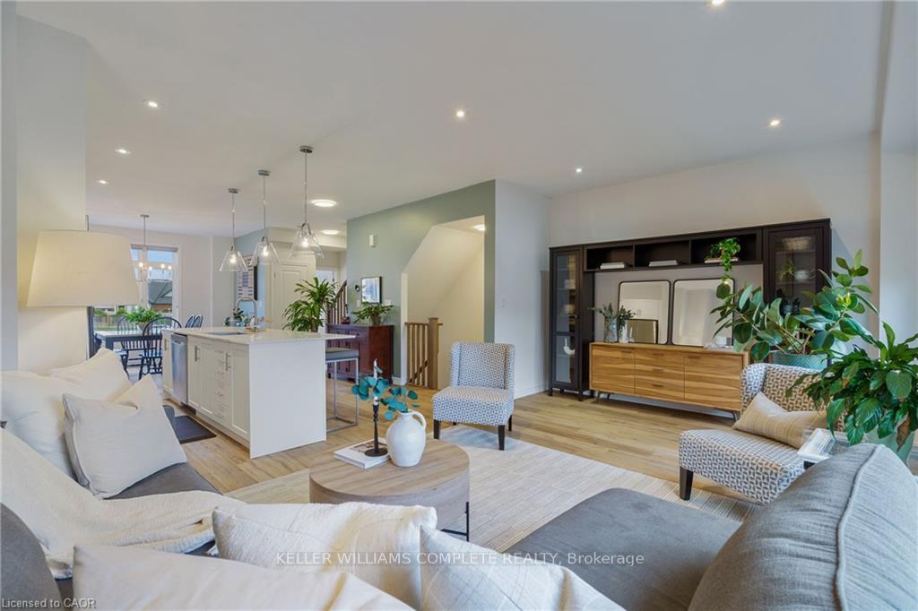 Photo 11 of 52 Cadwell Lane, Hamilton, Mountview — HOMEH
