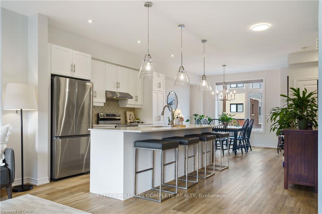 Photo 12 of 52 Cadwell Lane, Hamilton, Mountview — HOMEH