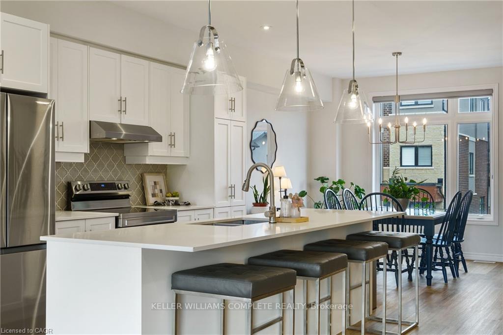 Photo 13 of 52 Cadwell Lane, Hamilton, Mountview — HOMEH
