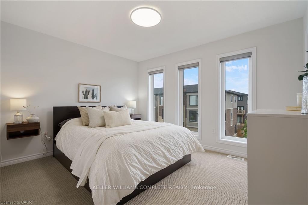 Photo 26 of 52 Cadwell Lane, Hamilton, Mountview — HOMEH