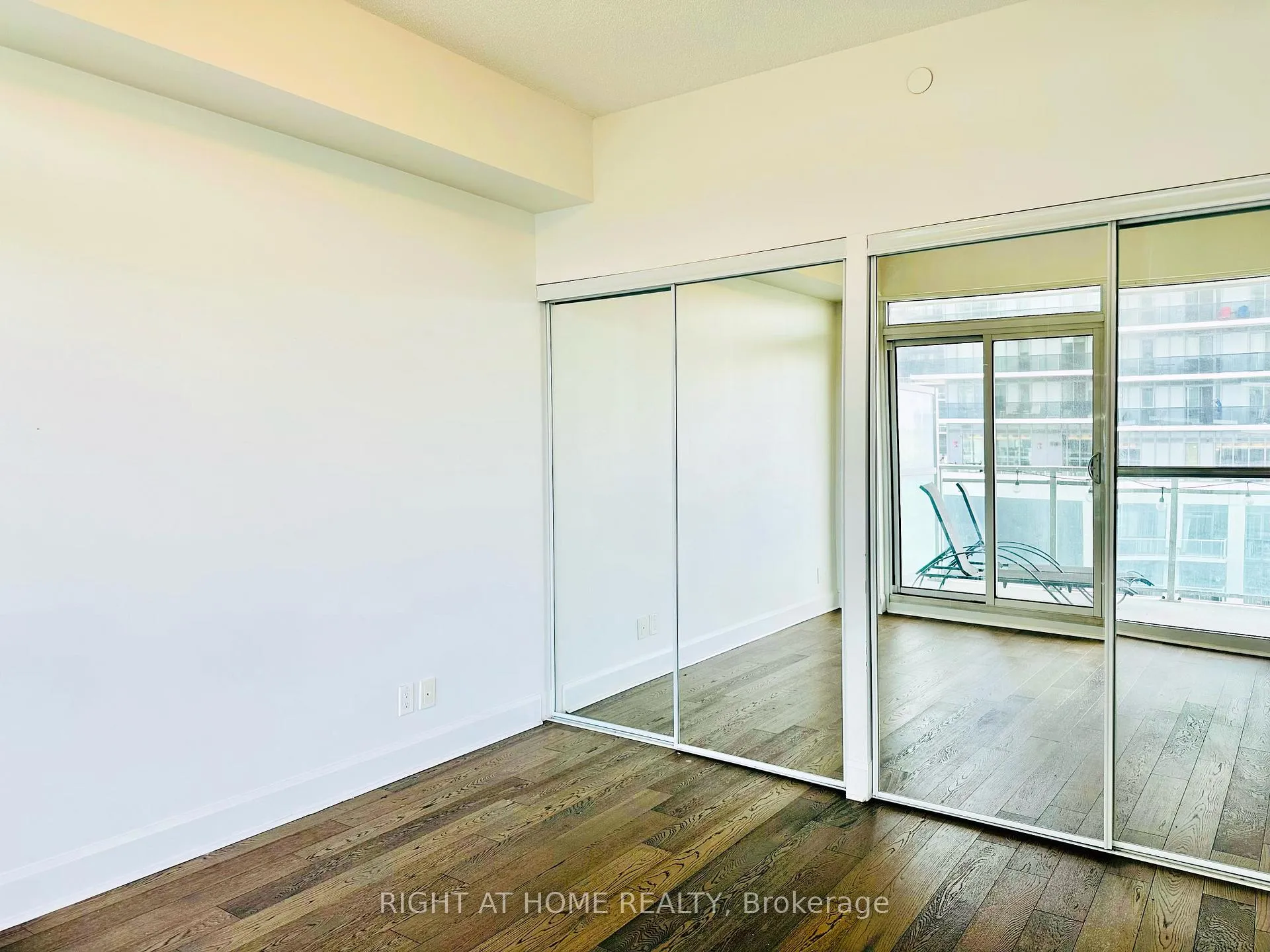 Photo 14 of Unit 504, 33 Shore Breeze Drive, Etobicoke, Mimico — HOMEH
