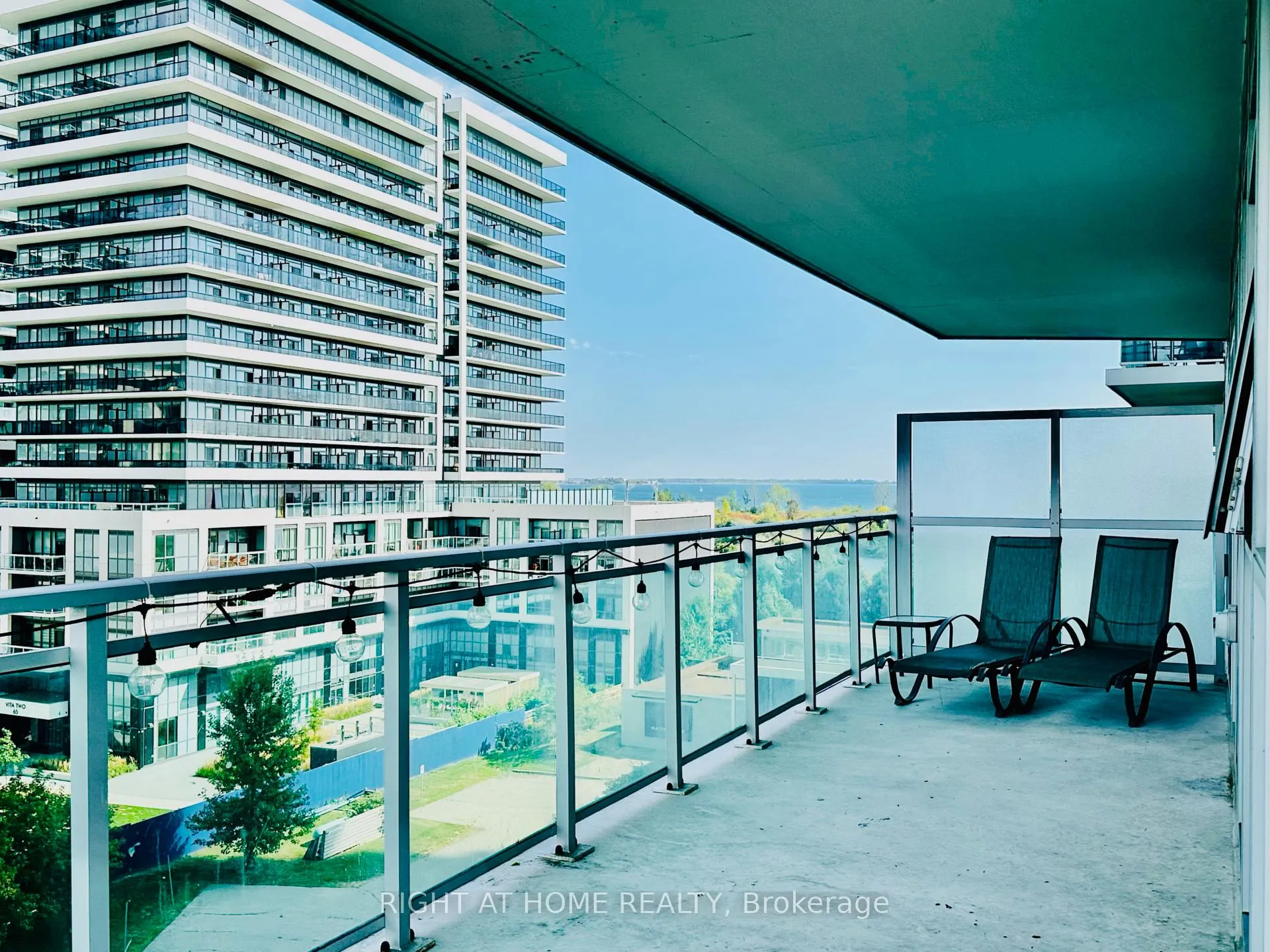 Photo 18 of Unit 504, 33 Shore Breeze Drive, Etobicoke, Mimico — HOMEH