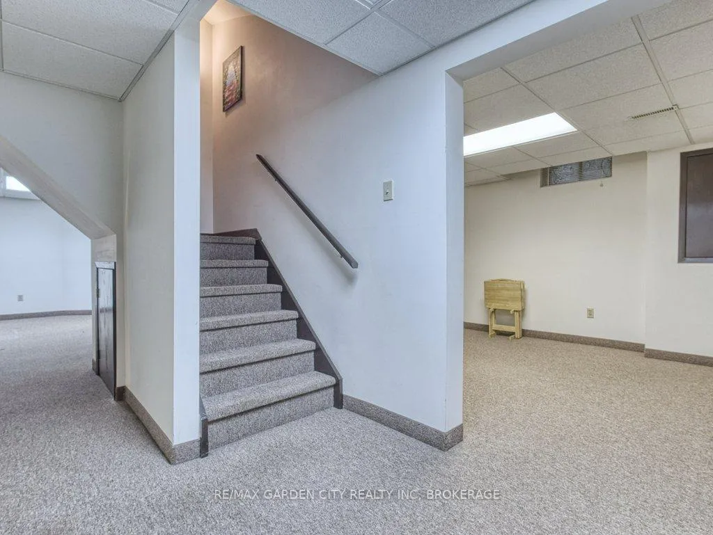 Photo 21 of 21 Bascary Crescent, St. Catharines, Rykert/Vansickle — HOMEH
