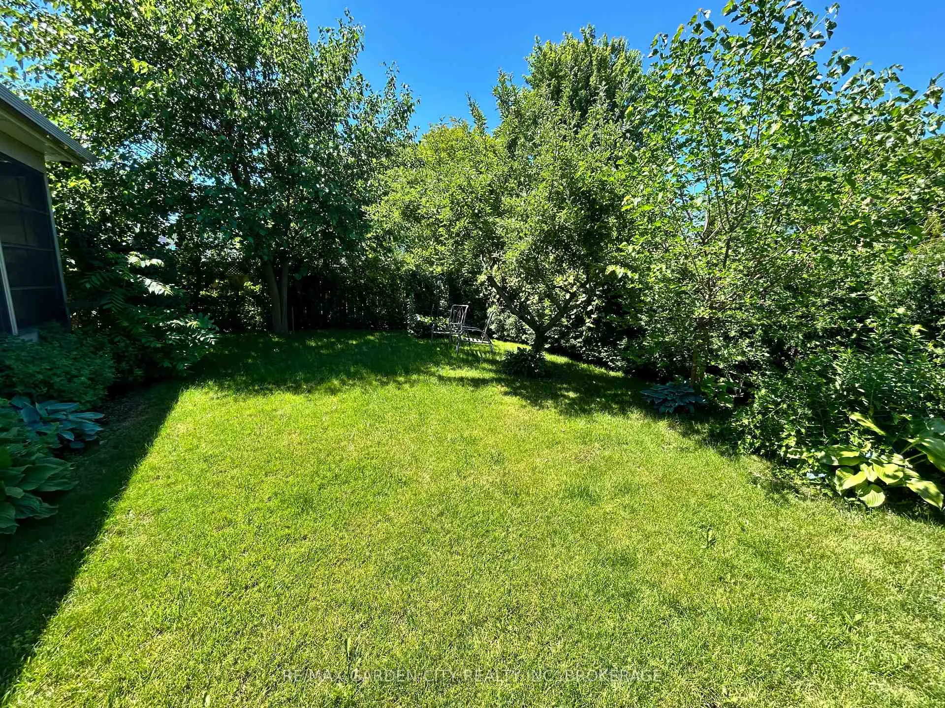 Photo 30 of 21 Bascary Crescent, St. Catharines, Rykert/Vansickle — HOMEH