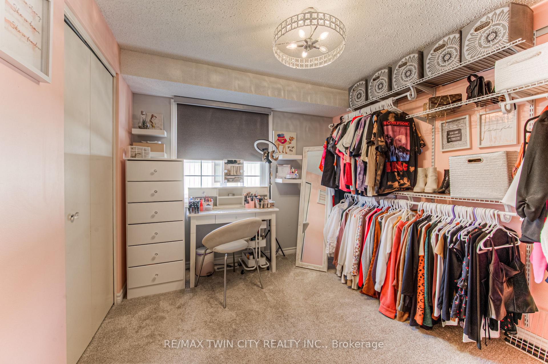 Photo 30 of Unit 5, 224 Kingswood Drive, Kitchener — HOMEH
