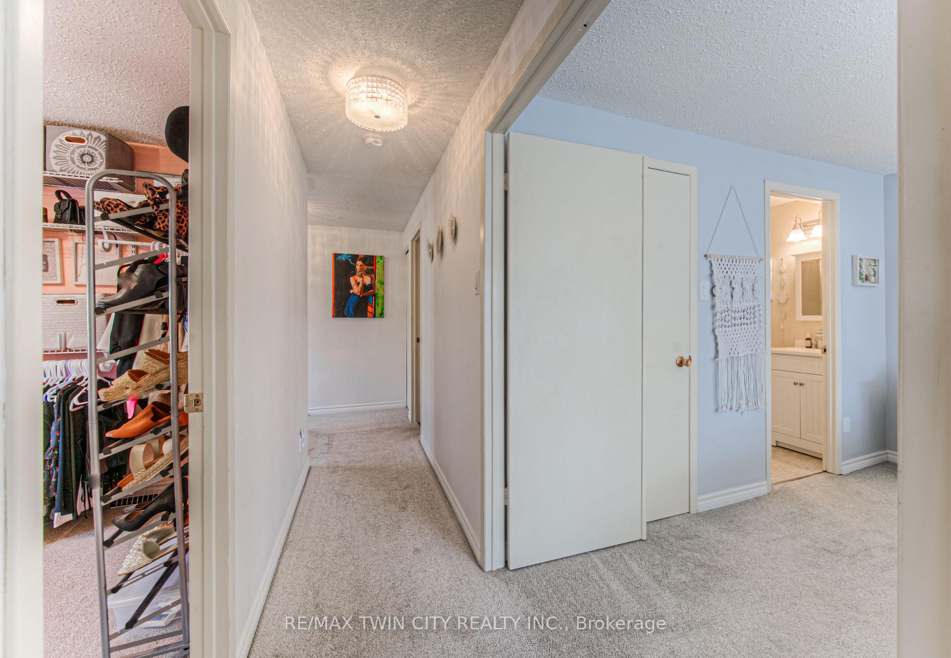 Photo 33 of Unit 5, 224 Kingswood Drive, Kitchener — HOMEH