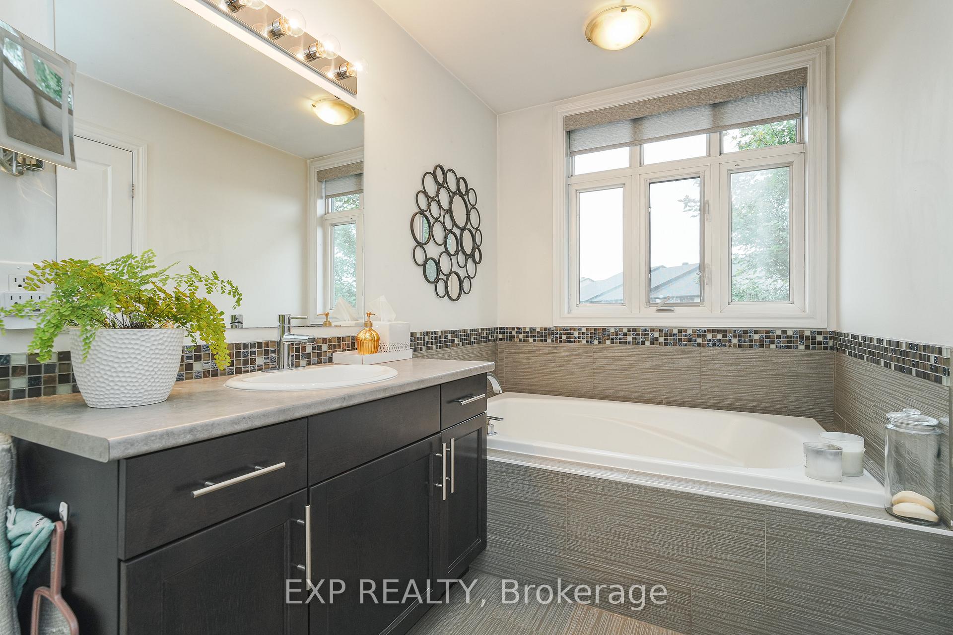Photo 21 of 180 Mattingly Way, Ottawa, Riverside South/Gloucester Glen — HOMEH