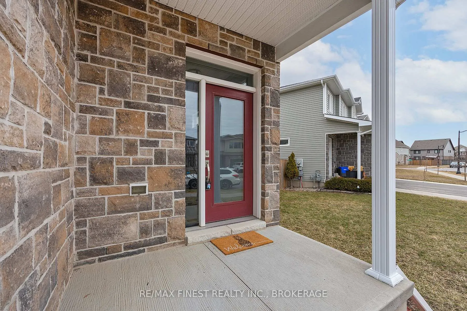 Photo 4 of 1376 Tremont Drive, Kingston, City Northwest — HOMEH