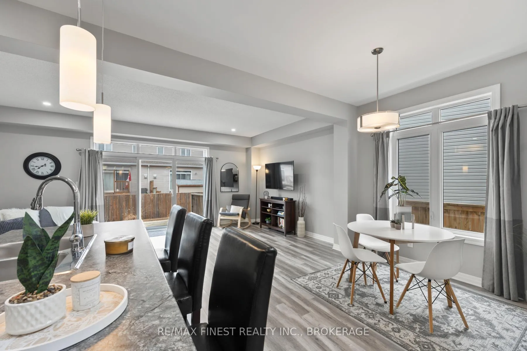 Photo 11 of 1376 Tremont Drive, Kingston, City Northwest — HOMEH