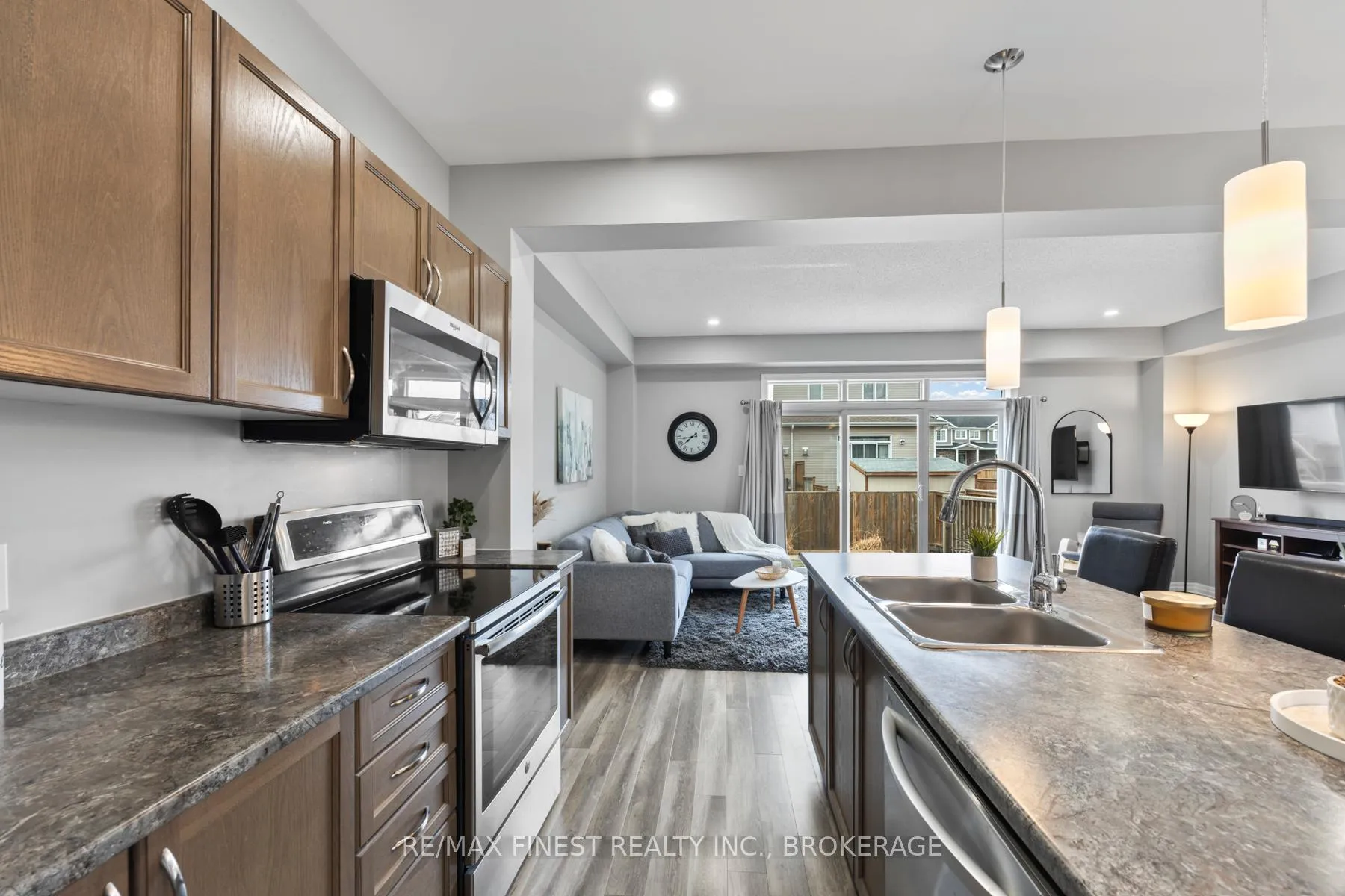Photo 17 of 1376 Tremont Drive, Kingston, City Northwest — HOMEH