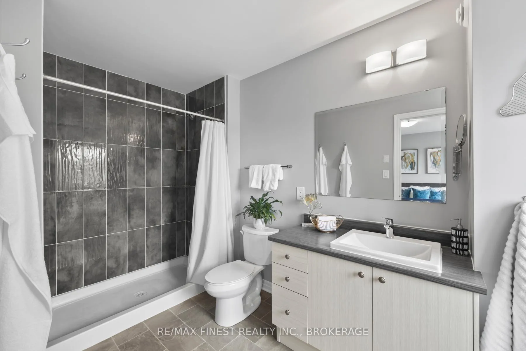 Photo 29 of 1376 Tremont Drive, Kingston, City Northwest — HOMEH