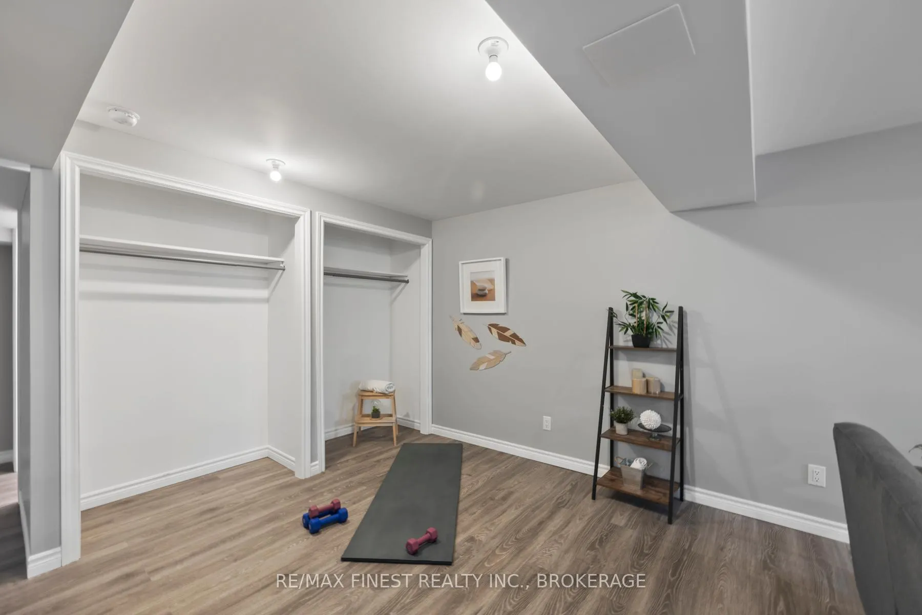 Photo 40 of 1376 Tremont Drive, Kingston, City Northwest — HOMEH