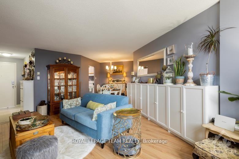 Photo 5 of Unit 1101, 1025 Grenon Avenue, Ottawa, Fairfield Heights — HOMEH