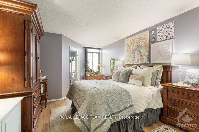 Photo 8 of Unit 1101, 1025 Grenon Avenue, Ottawa, Fairfield Heights — HOMEH