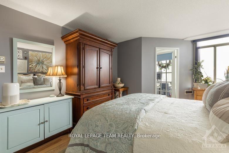 Photo 10 of Unit 1101, 1025 Grenon Avenue, Ottawa, Fairfield Heights — HOMEH