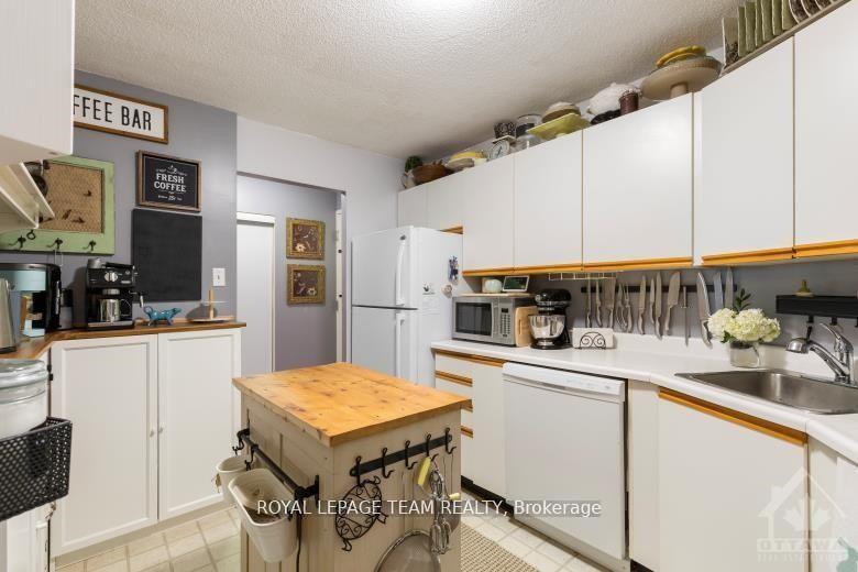 Photo 14 of Unit 1101, 1025 Grenon Avenue, Ottawa, Fairfield Heights — HOMEH