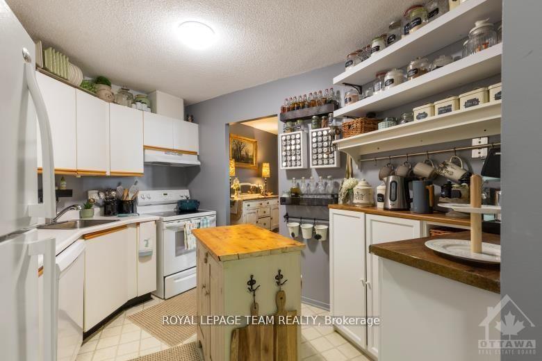 Photo 16 of Unit 1101, 1025 Grenon Avenue, Ottawa, Fairfield Heights — HOMEH