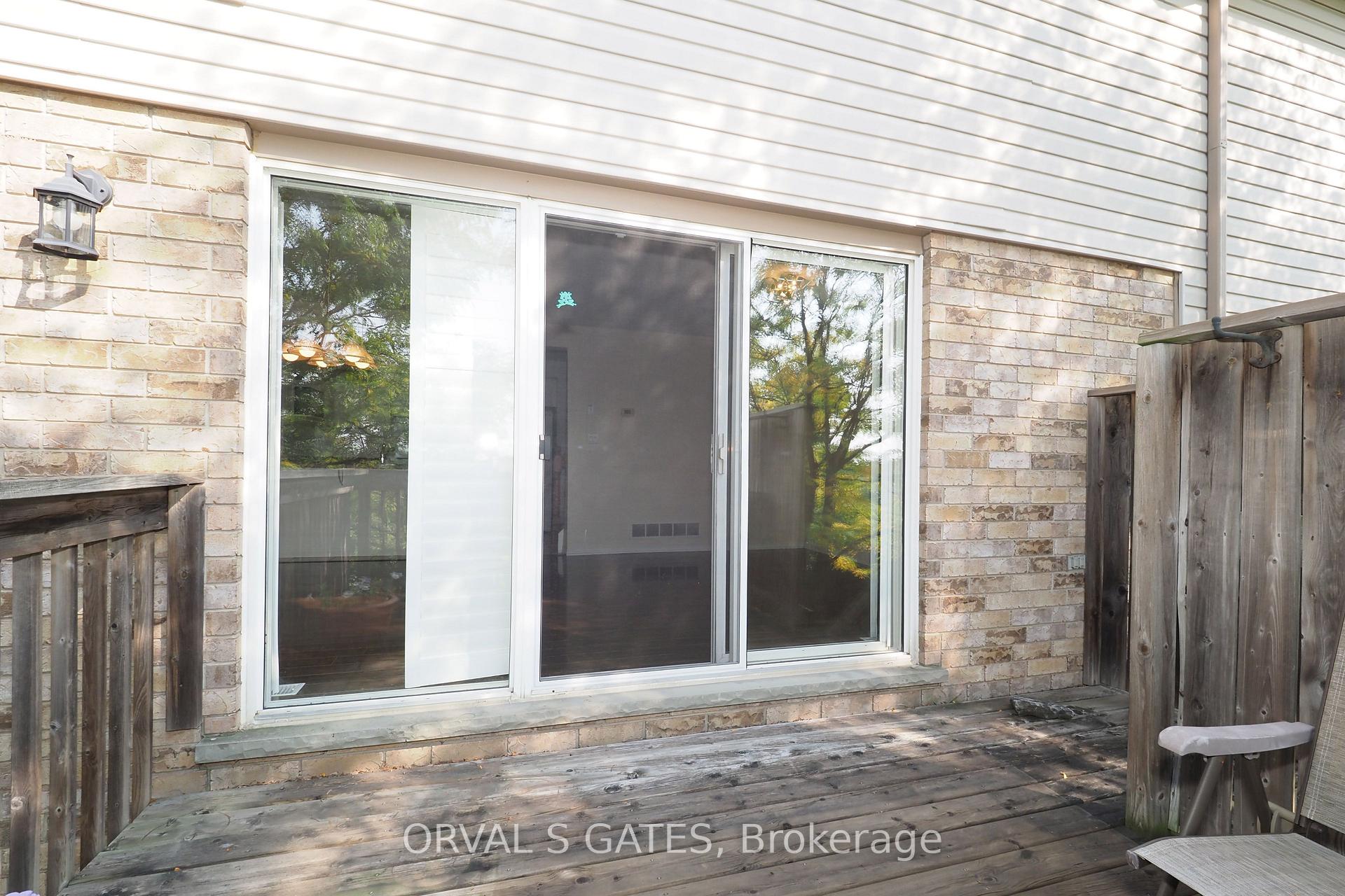 Photo 4 of Unit 41, 31 Schroder Crescent, Guelph, Grange Road — HOMEH