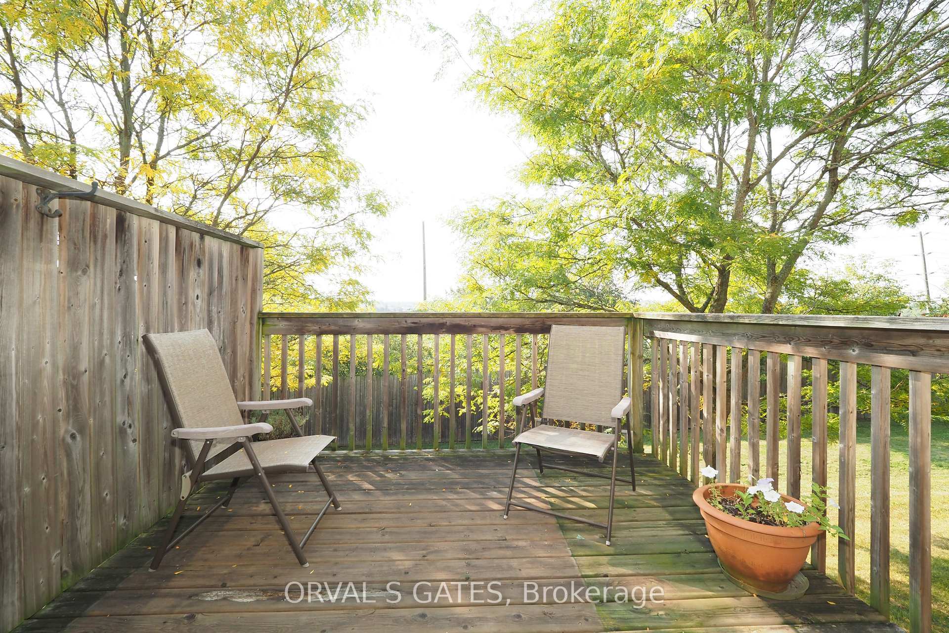 Photo 5 of Unit 41, 31 Schroder Crescent, Guelph, Grange Road — HOMEH