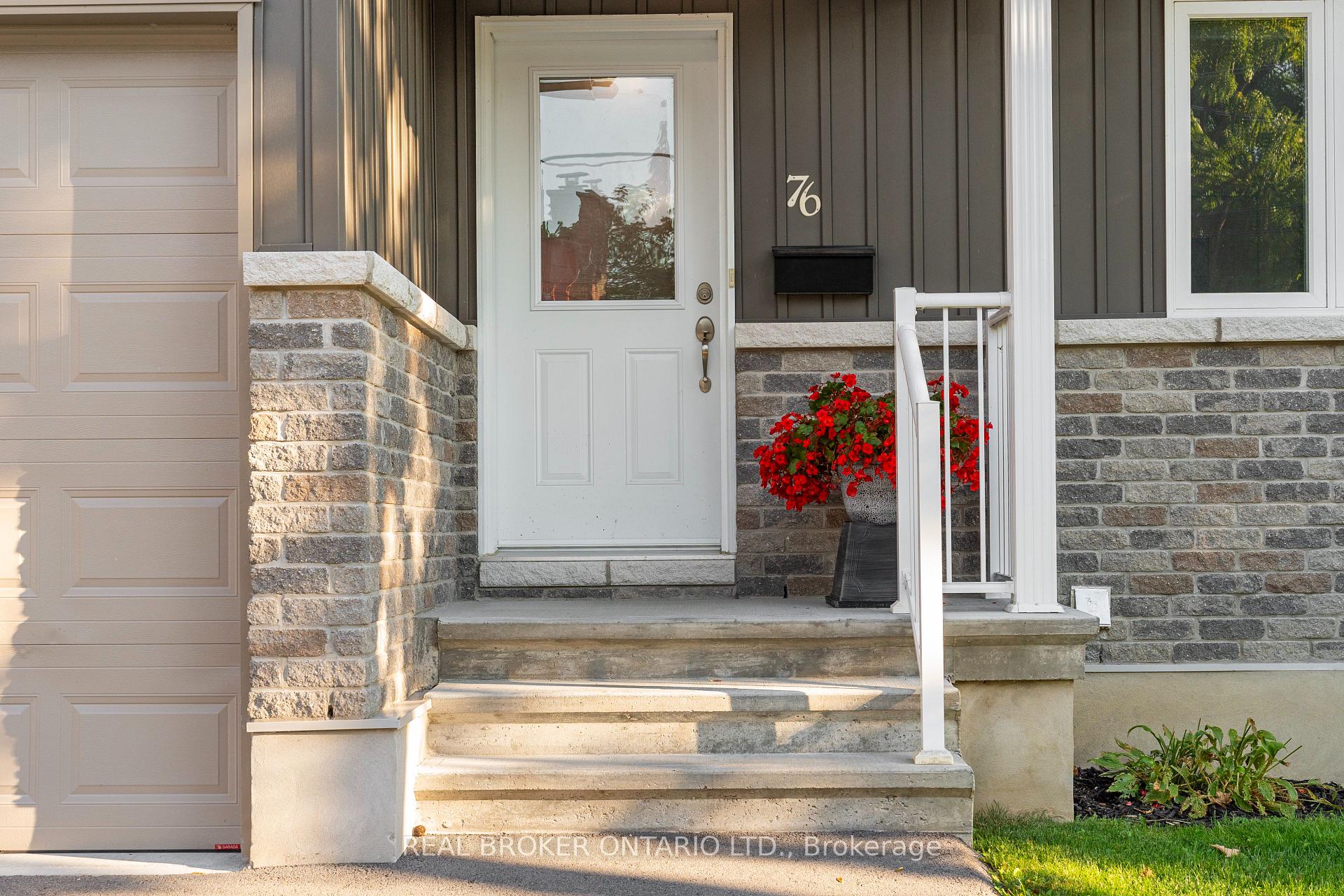 Photo 3 of 76 William Street, Carleton Place — HOMEH