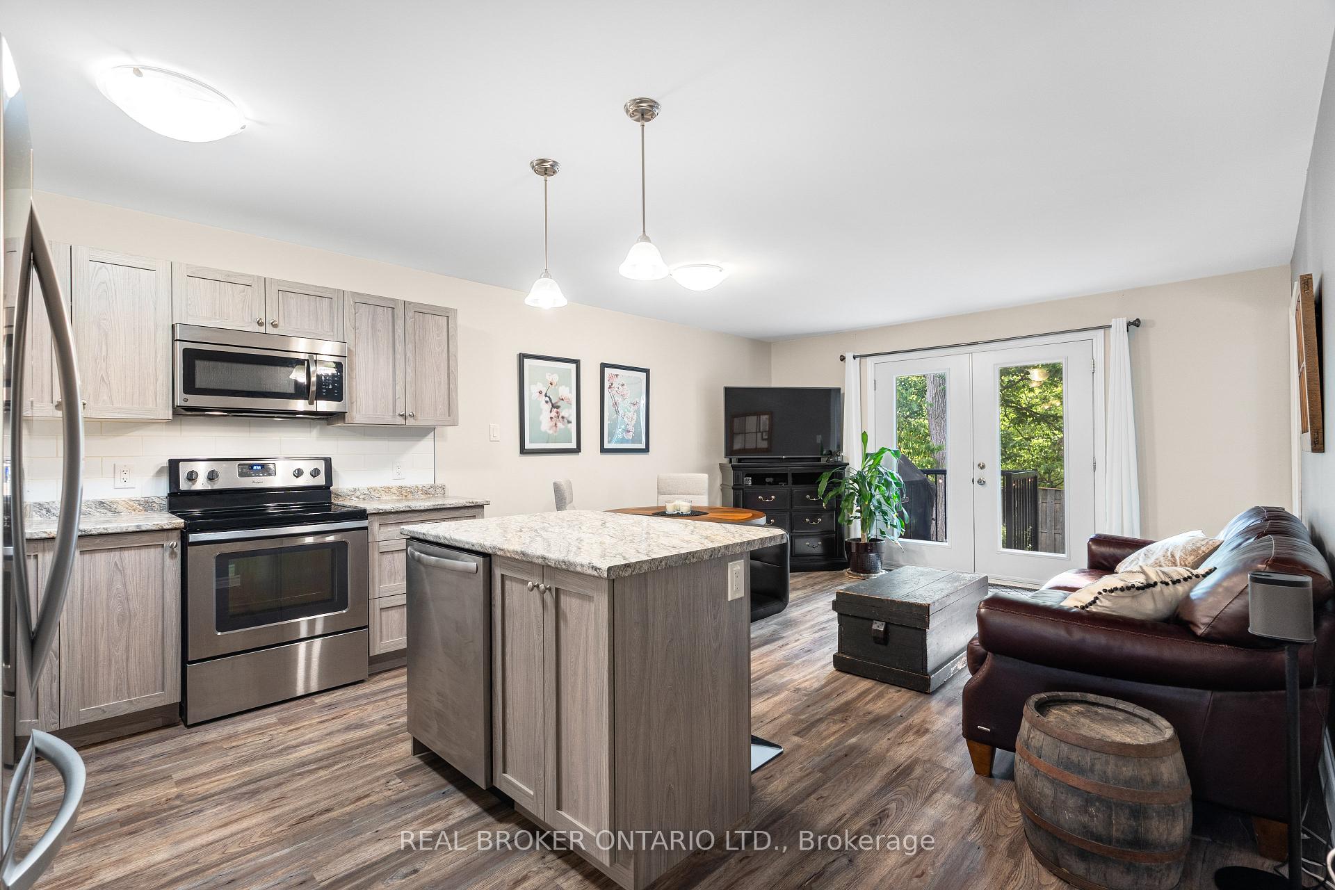Photo 4 of 76 William Street, Carleton Place — HOMEH
