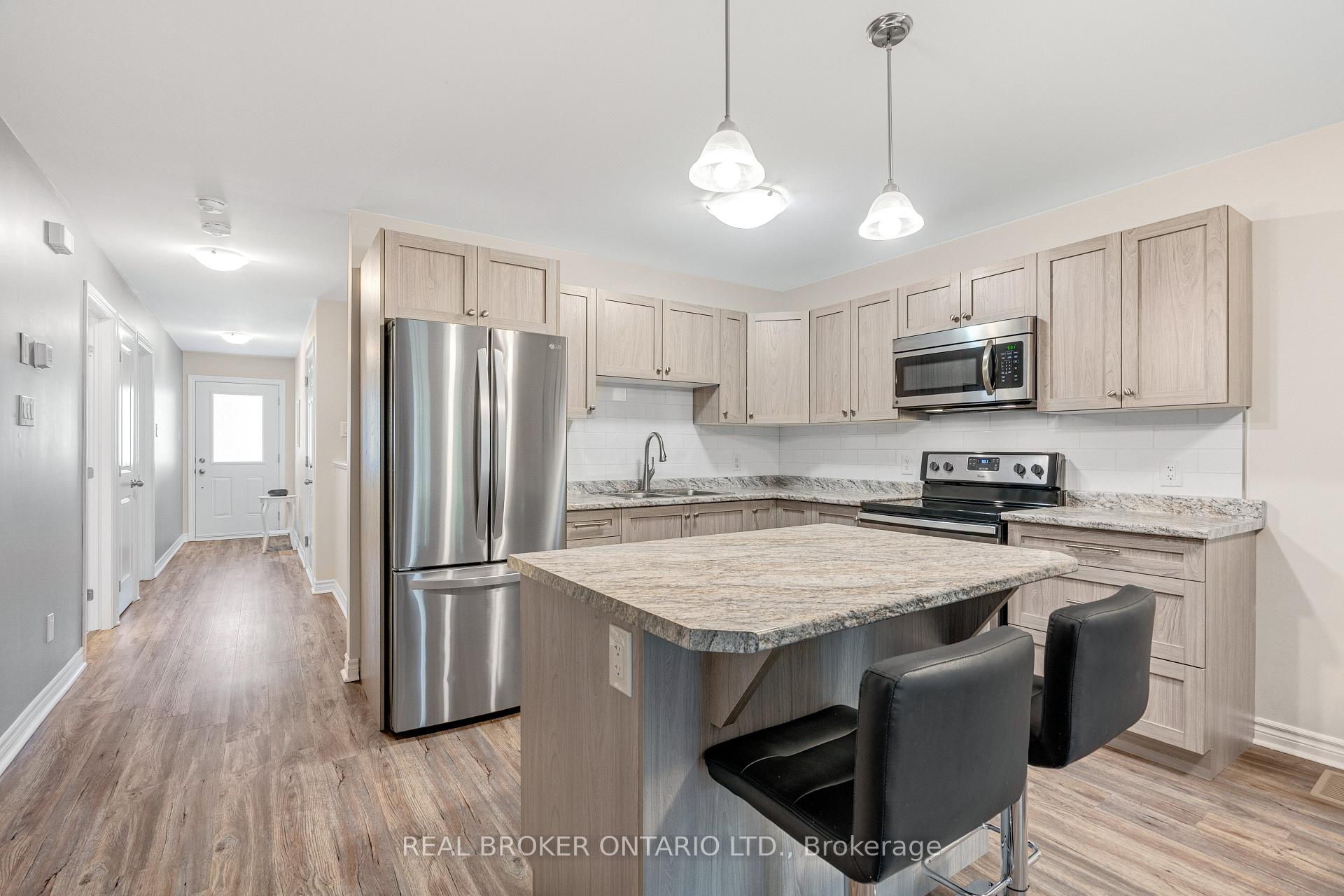 Photo 5 of 76 William Street, Carleton Place — HOMEH