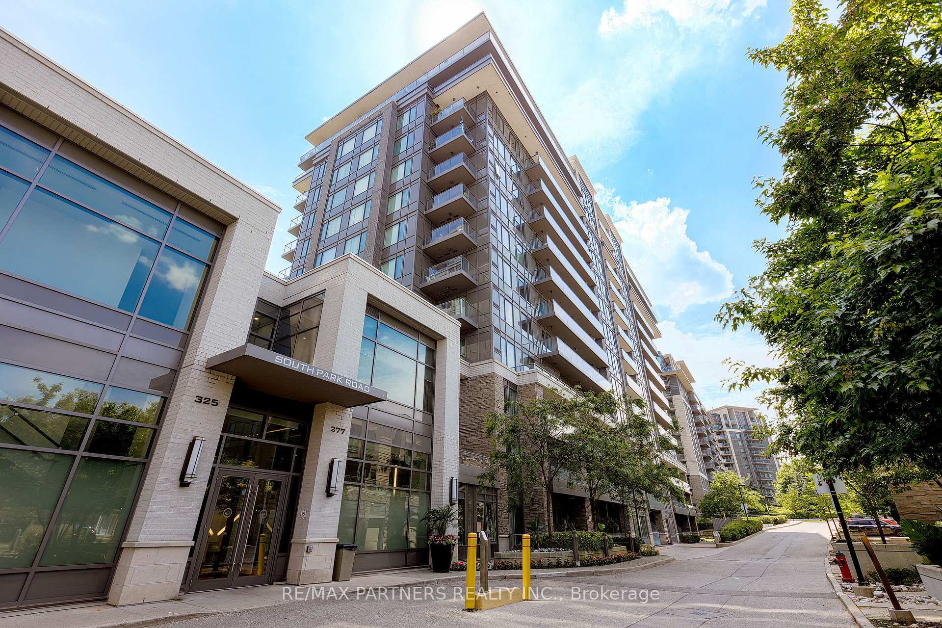 Front of Unit 611, 277 South Park Road