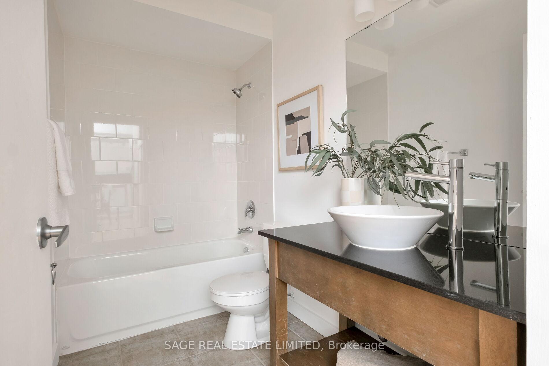 Photo 15 of Unit 512, 601 Kingston Road, Toronto, The Beaches — HOMEH