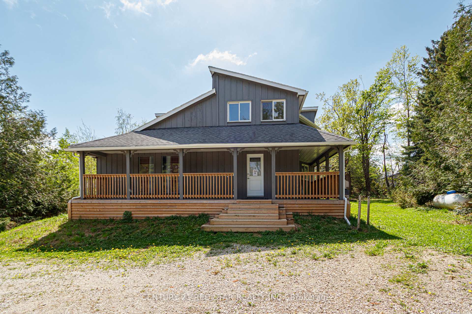 Front of 112 Nordic Road