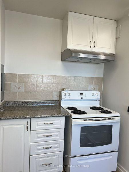 Photo 6 of Unit PH01, 725 Don Mills Road, Toronto, Flemingdon Park — HOMEH