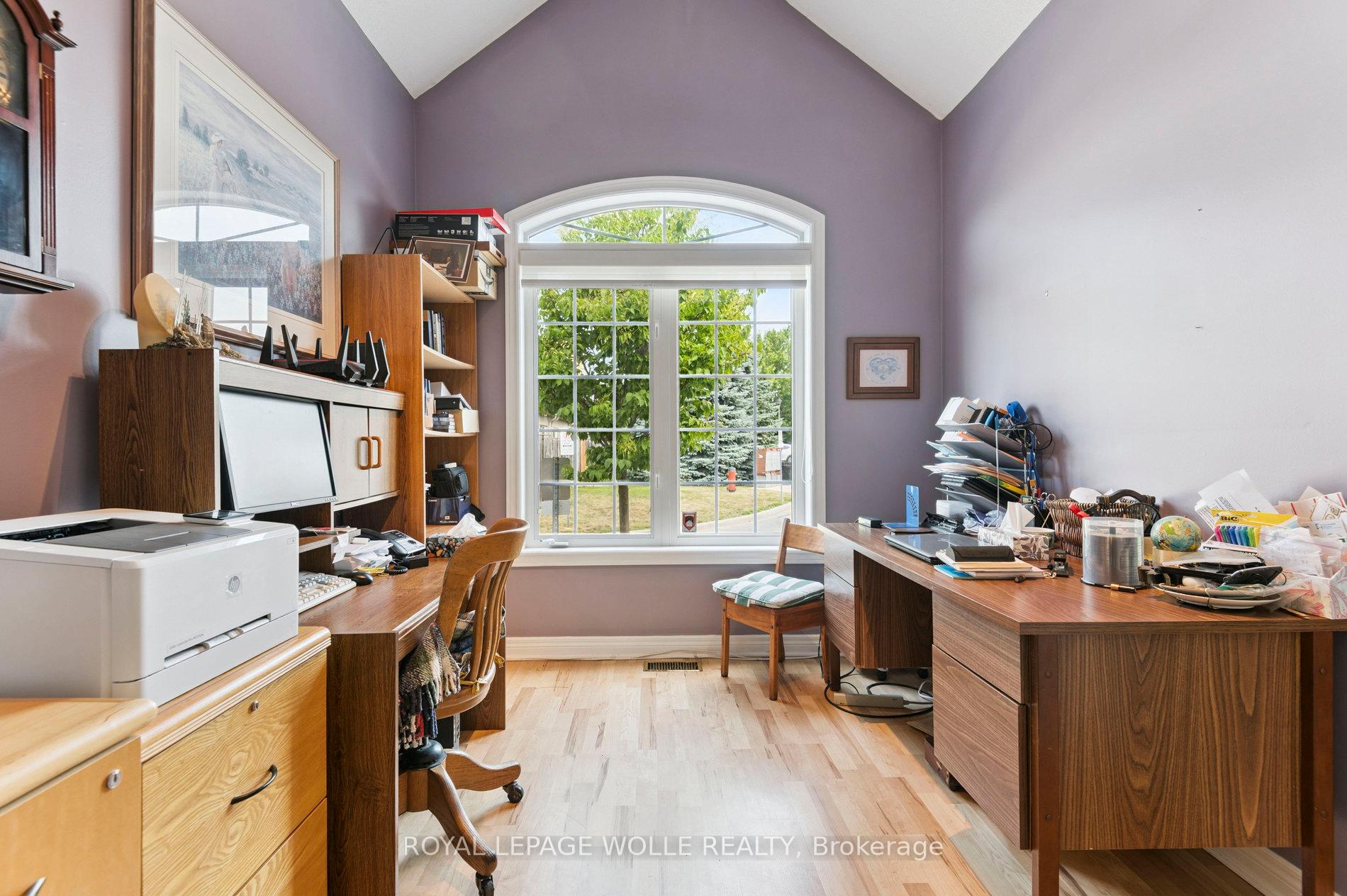 Photo 5 of Unit 14, 19 Niagara Drive, Oshawa, Samac — HOMEH