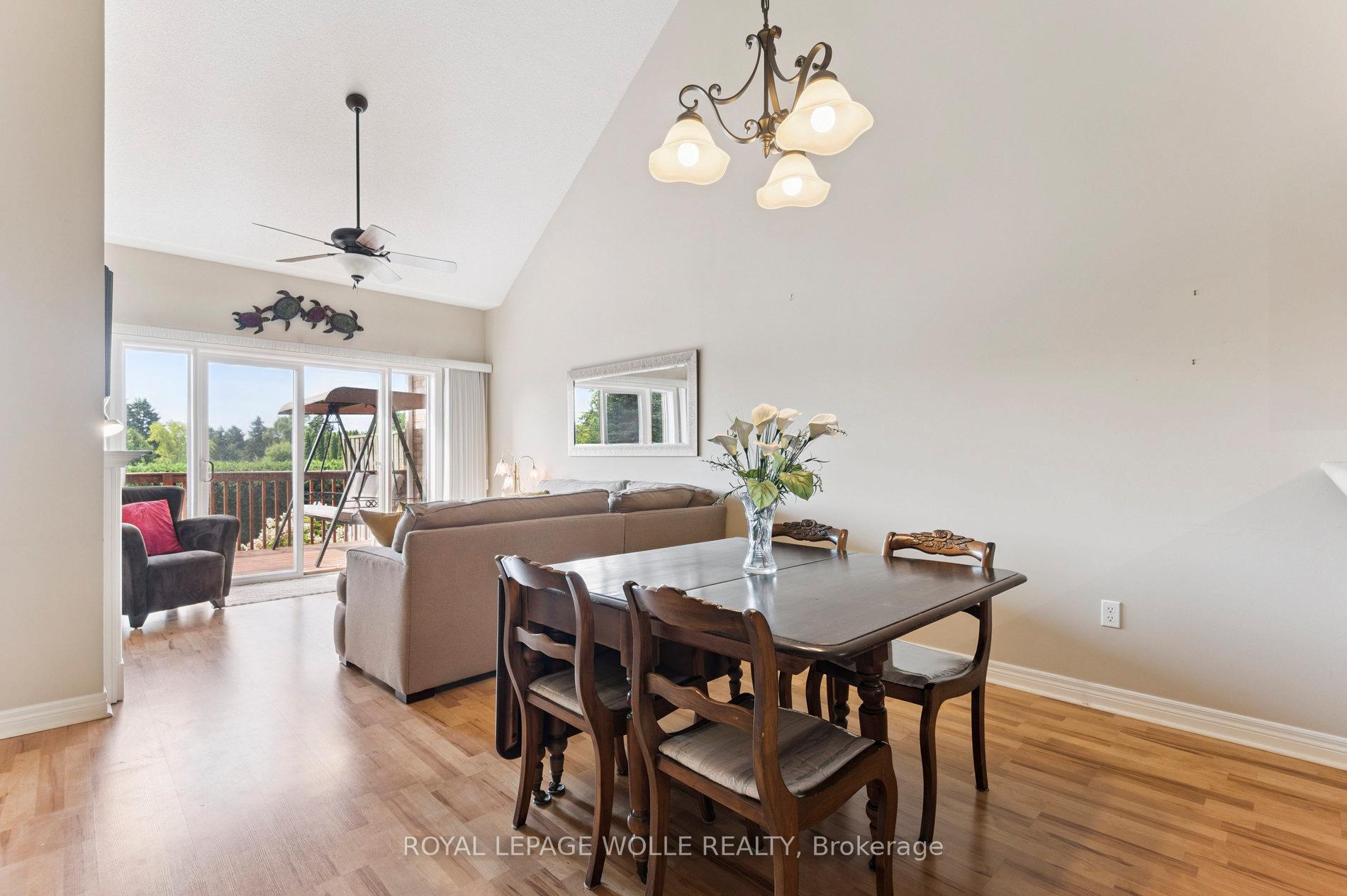 Photo 13 of Unit 14, 19 Niagara Drive, Oshawa, Samac — HOMEH