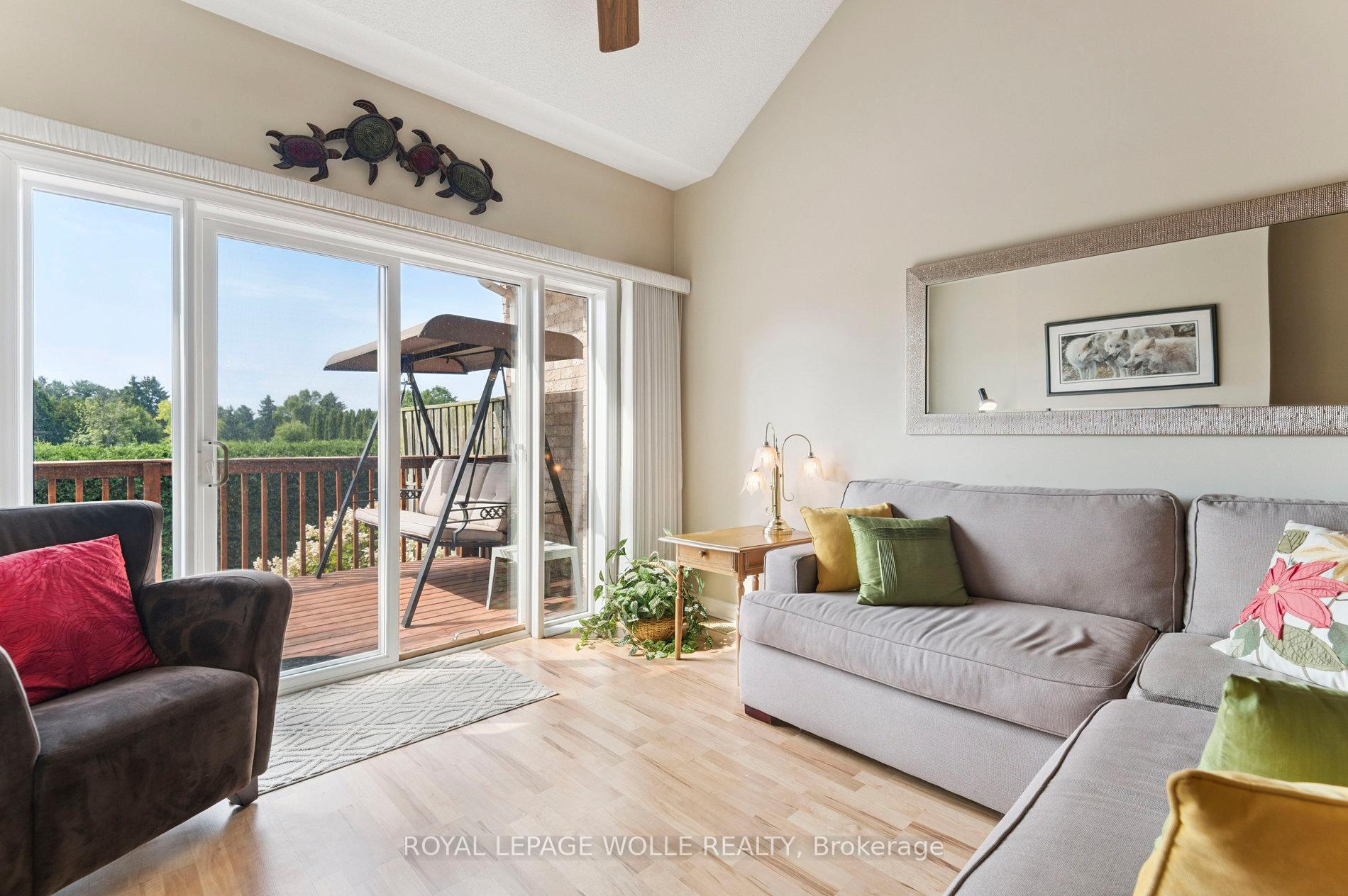 Photo 17 of Unit 14, 19 Niagara Drive, Oshawa, Samac — HOMEH
