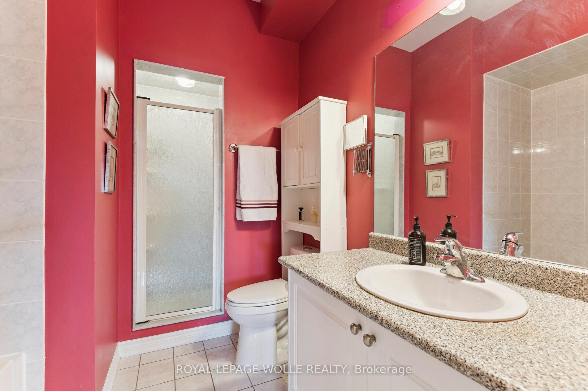 Photo 24 of Unit 14, 19 Niagara Drive, Oshawa, Samac — HOMEH