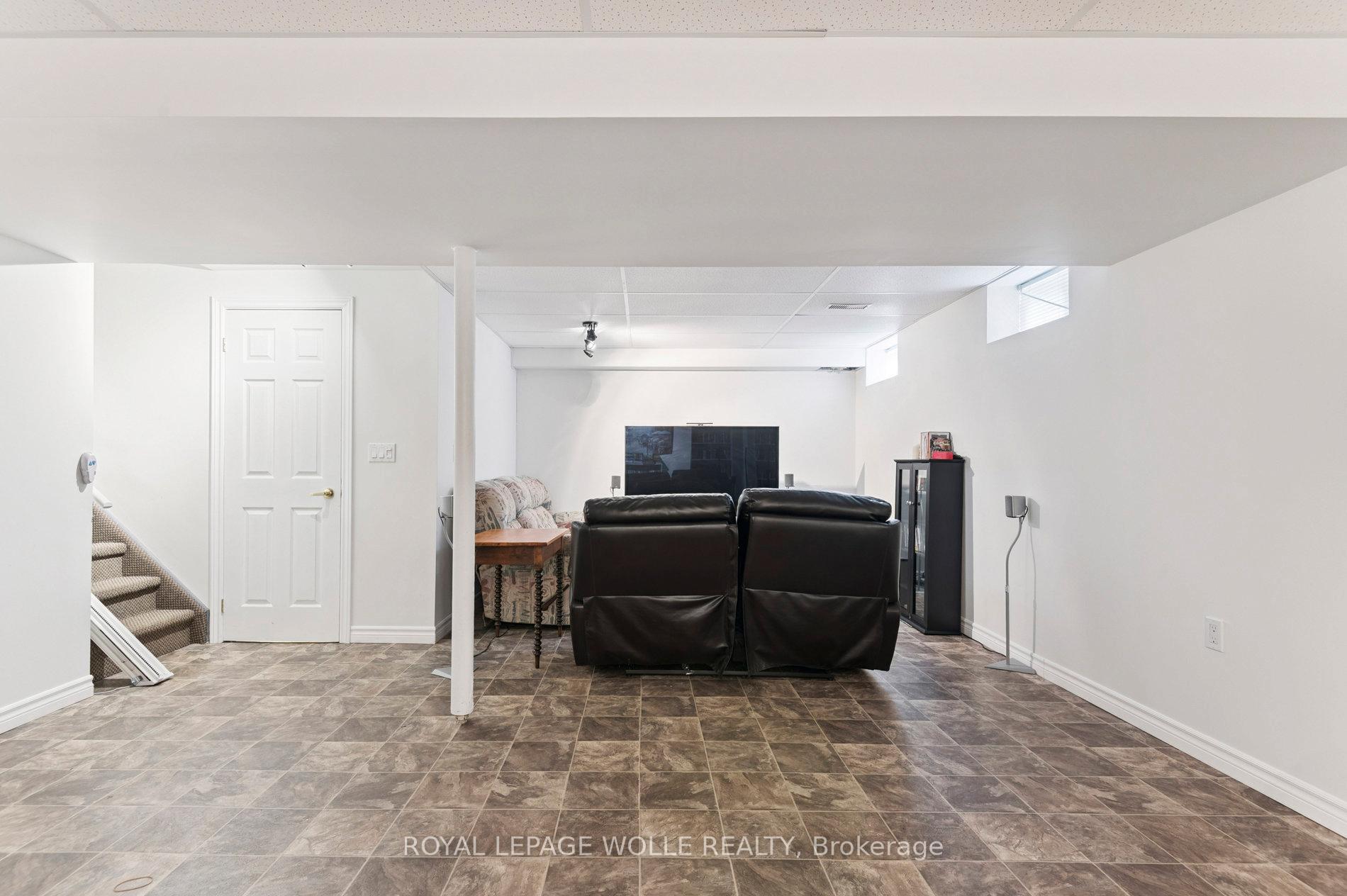 Photo 38 of Unit 14, 19 Niagara Drive, Oshawa, Samac — HOMEH