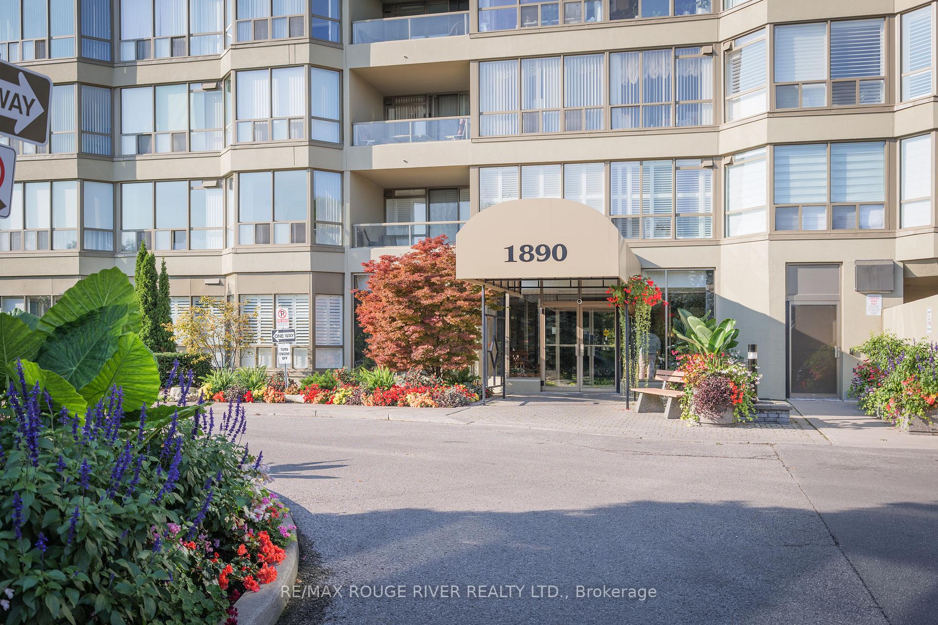 Photo 2 of Unit 611, 1890 Valley Farm Road, Pickering, Town Centre — HOMEH