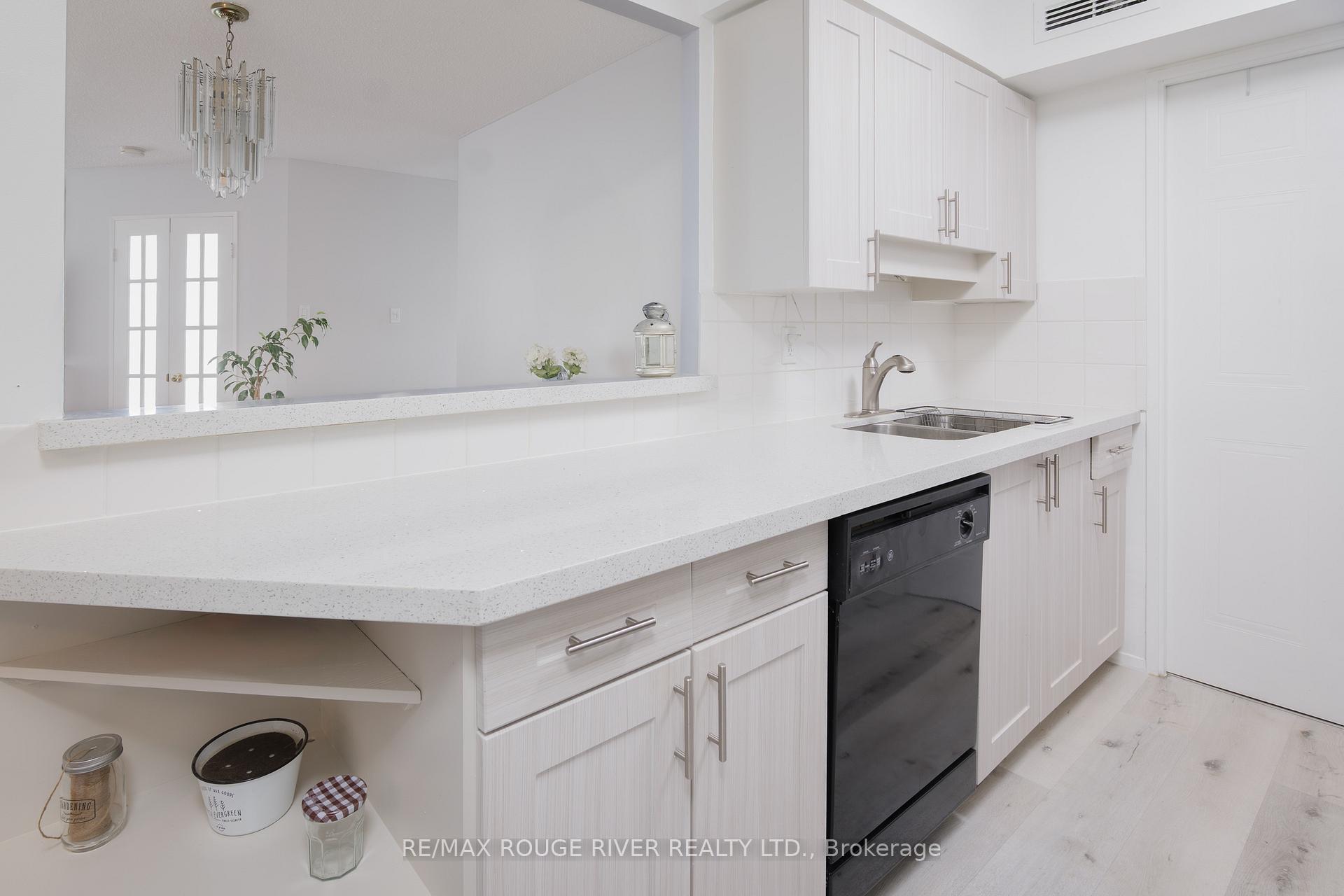 Photo 7 of Unit 611, 1890 Valley Farm Road, Pickering, Town Centre — HOMEH