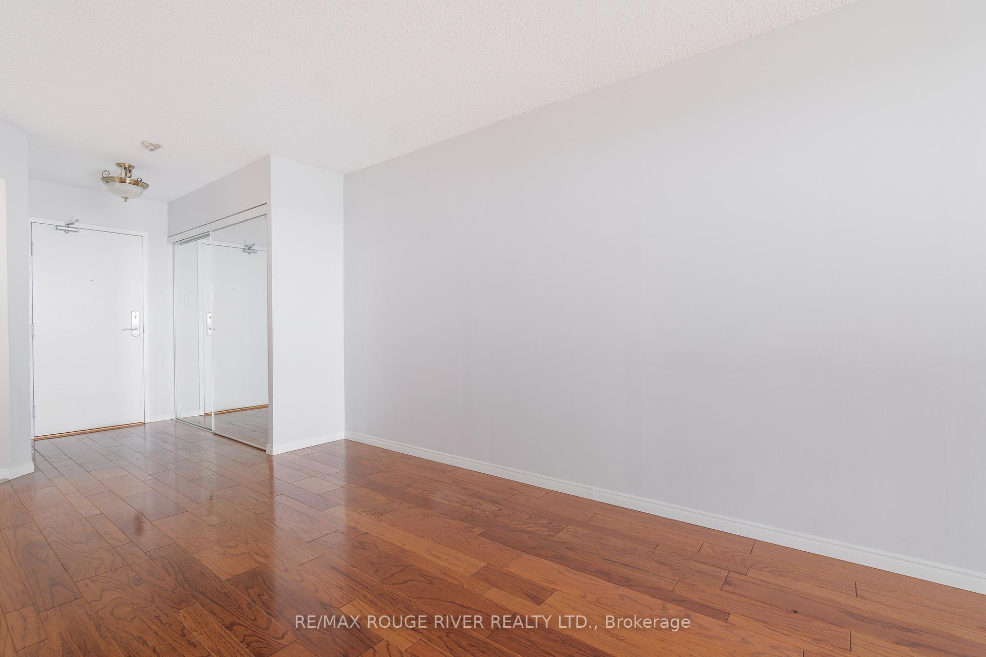 Photo 12 of Unit 611, 1890 Valley Farm Road, Pickering, Town Centre — HOMEH