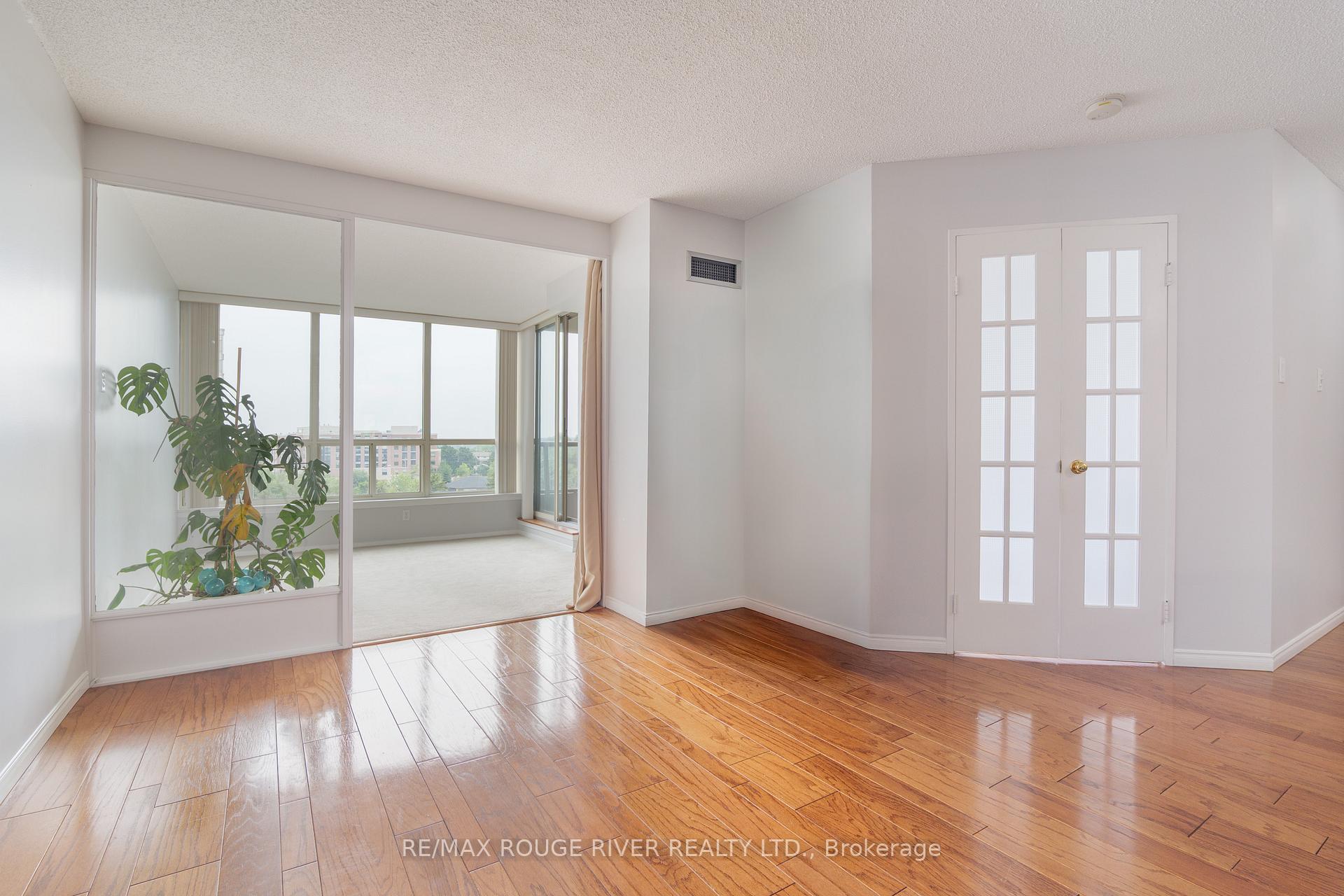 Photo 14 of Unit 611, 1890 Valley Farm Road, Pickering, Town Centre — HOMEH